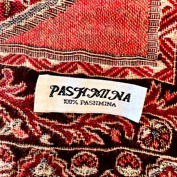 Paisley Burgundy 100% Pashmina - Picture 5 of 9